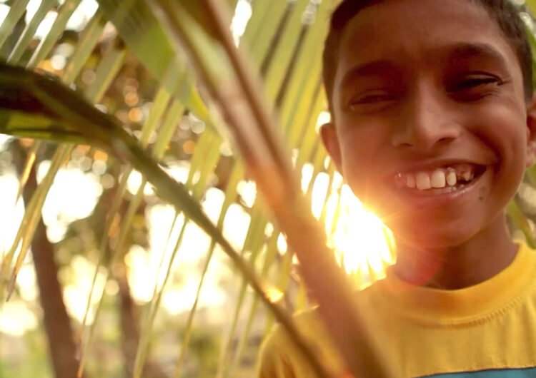 Social Media 1530x730